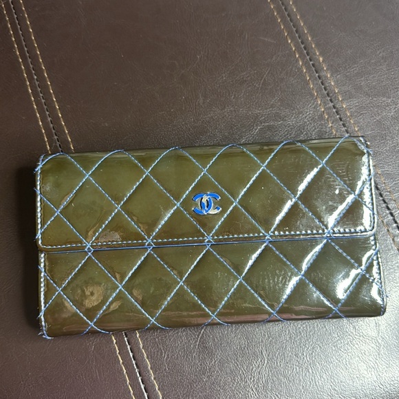 Chanel Black Quilted Leather Chain Wallet - Picture 15 of 17